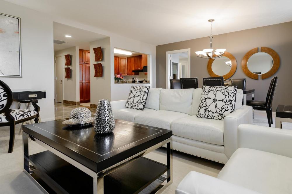 One-Bedroom Executive King Suite - Non-Smoking interior
